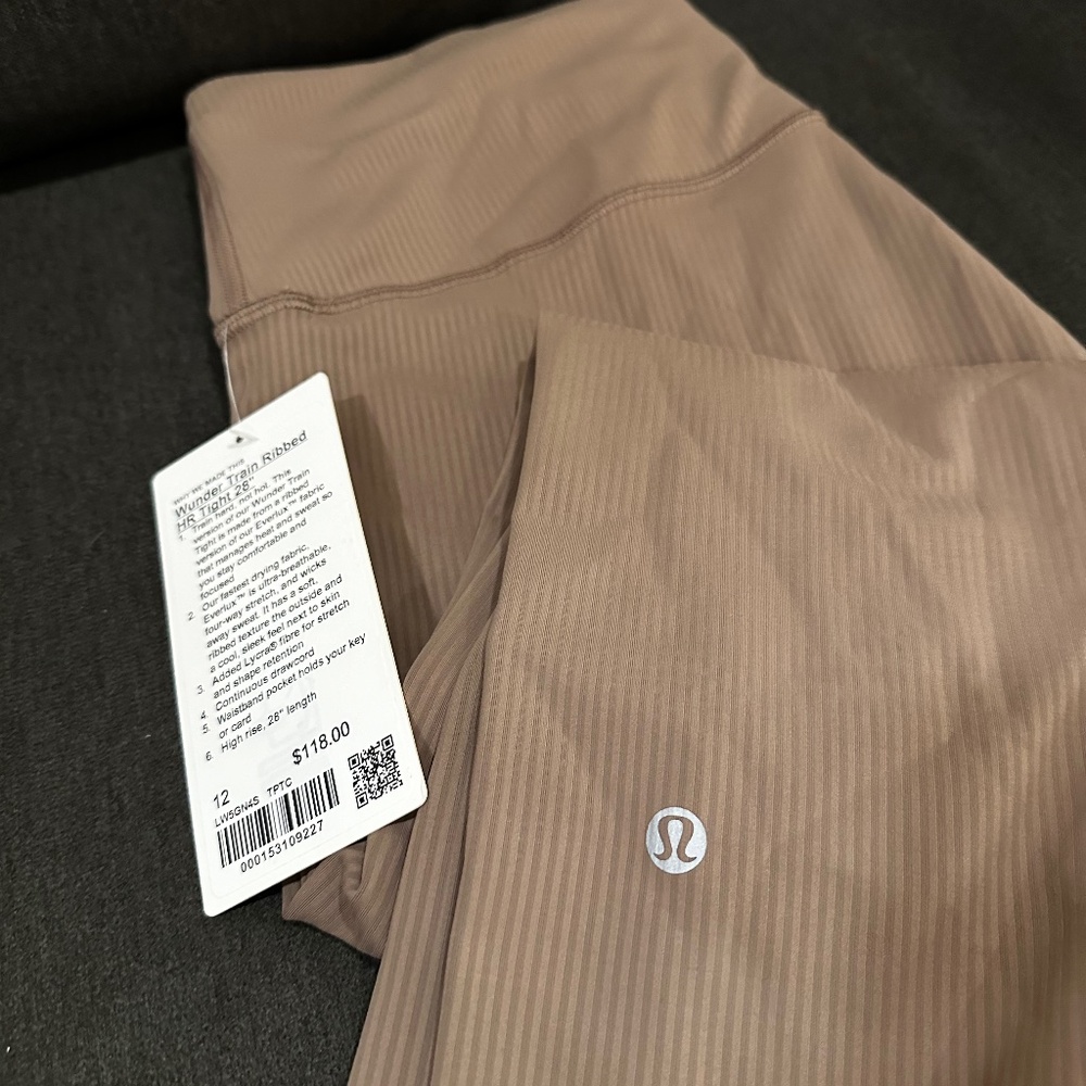 Lululemon Wunder Train Ribbed  leggings Brand New*